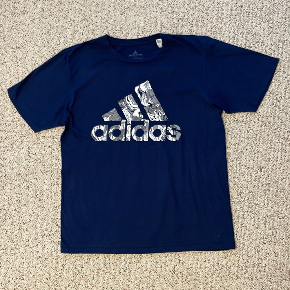 Adidas T-shirt. Men’s large.